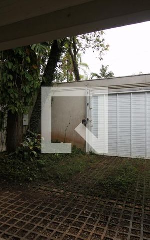 Casa à venda com 400m², 4 quartos e 5 vagasQuintal
