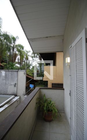 Casa à venda com 400m², 4 quartos e 5 vagasVaranda