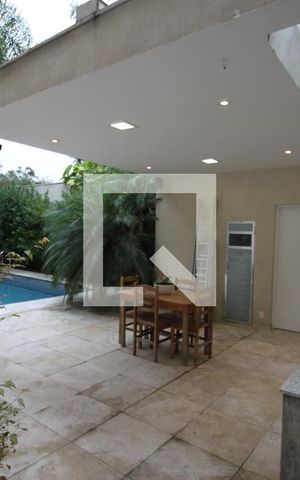 Casa à venda com 400m², 4 quartos e 5 vagasÁrea comum - Churrasqueira