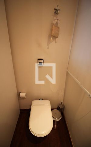 Casa à venda com 400m², 4 quartos e 5 vagasLavabo