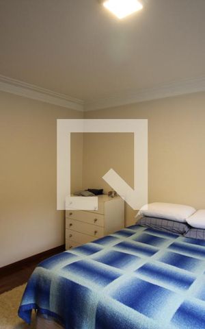 Casa à venda com 400m², 4 quartos e 5 vagasQuarto 4 - Suíte