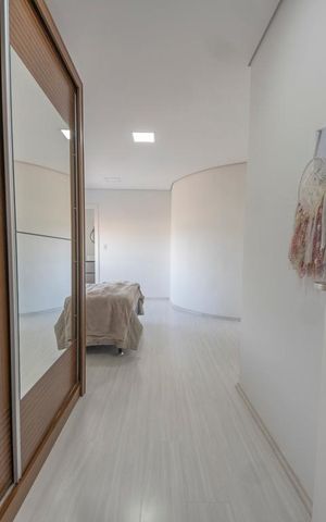 Apartamento à venda com 105m², 2 quartos e 2 vagasQuarto 2