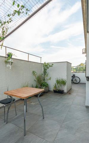 Apartamento à venda com 105m², 2 quartos e 2 vagasSacada
