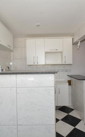 Apartamento à venda com 70m², 2 quartos e sem vagaCozinha e Área de Serviço