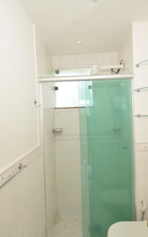 Apartamento à venda com 70m², 2 quartos e sem vagaBanheiro