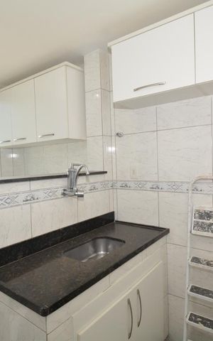 Apartamento à venda com 70m², 2 quartos e sem vagaCozinha e Área de Serviço