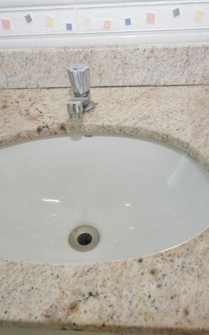 Apartamento à venda com 70m², 2 quartos e sem vagaBanheiro