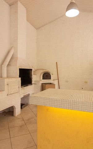 Casa à venda com 1140m², 8 quartos e 8 vagasChurrasqueira