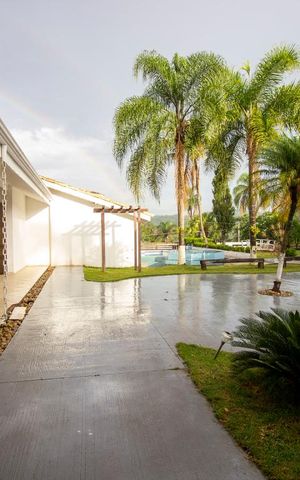 Casa à venda com 1140m², 8 quartos e 8 vagasGaragem