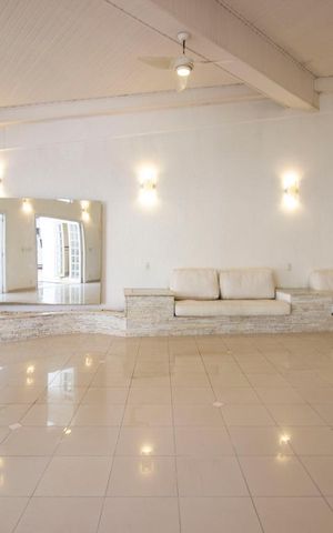 Casa à venda com 1140m², 8 quartos e 8 vagasSala 2