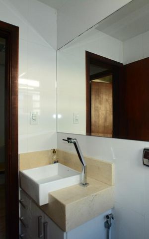Apartamento à venda com 60m², 2 quartos e 1 vagaBanheiro Social