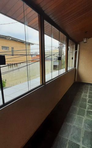 Casa à venda com 180m², 3 quartos e 1 vagaVaranda Suite