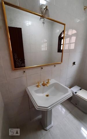 Casa à venda com 180m², 3 quartos e 1 vagaLavabo