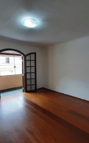 Casa à venda com 180m², 3 quartos e 1 vagaSuite