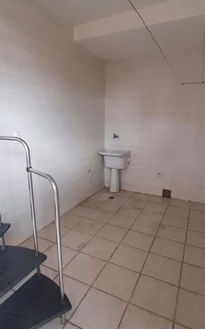 Casa à venda com 180m², 3 quartos e 1 vagaLavanderia