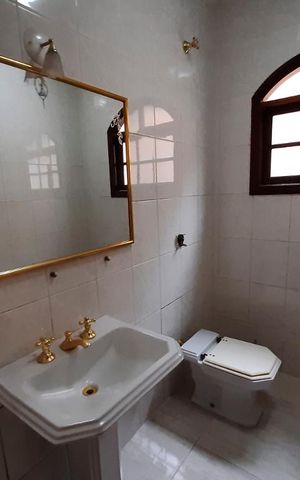Casa à venda com 180m², 3 quartos e 1 vagaLavabo