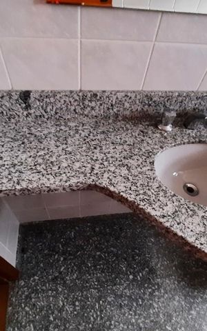 Casa à venda com 180m², 3 quartos e 1 vagaBanheiro 