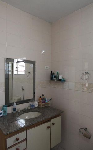 Casa para alugar com 110m², 3 quartos e 1 vagaBanheiro