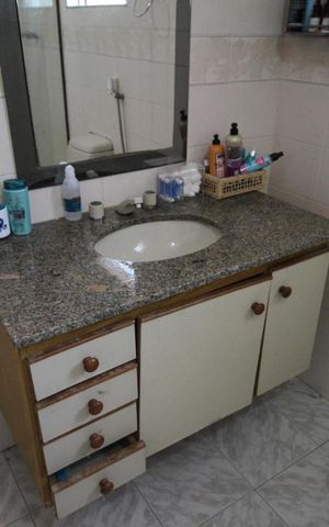 Casa para alugar com 110m², 3 quartos e 1 vagaBanheiro