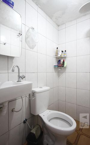 Casa para alugar com 110m², 3 quartos e 1 vagaBanheiro de Serviço