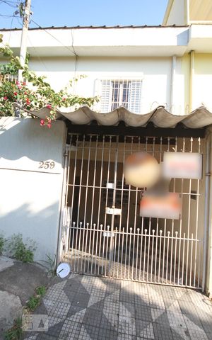 Casa para alugar com 110m², 3 quartos e 1 vagaFachada