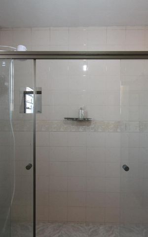 Casa para alugar com 110m², 3 quartos e 1 vagaBanheiro