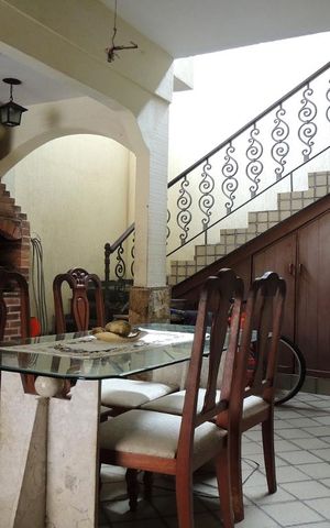 Casa à venda com 166m², 4 quartos e 2 vagasCopa