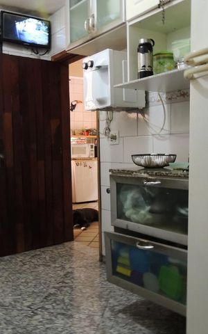 Casa à venda com 166m², 4 quartos e 2 vagasCozinha - Armários