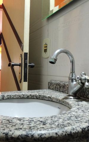 Casa à venda com 166m², 4 quartos e 2 vagasBanheiro Social