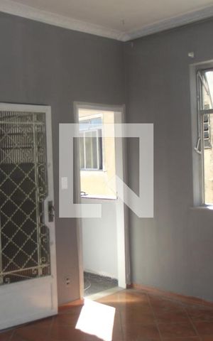 Apartamento para alugar com 80m², 2 quartos e sem vagaSala