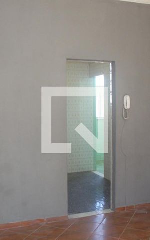 Apartamento para alugar com 80m², 2 quartos e sem vagaSala