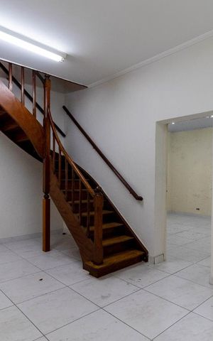 Casa à venda com 900m², 4 quartos e 1 vaga Casa à venda com 900m², 4 quartos e 1 vagaSala de Estar 2