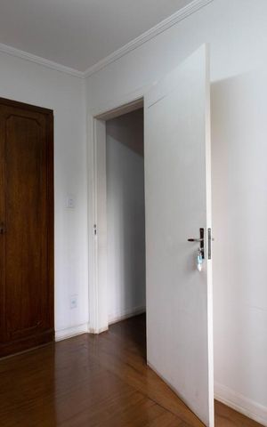 Casa à venda com 900m², 4 quartos e 1 vaga Casa à venda com 900m², 4 quartos e 1 vagaQuarto 2