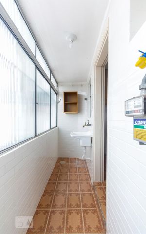 Apartamento à venda com 80m², 2 quartos e 1 vagaÁrea de Serviço