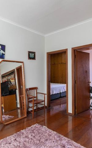 Casa à venda com 354m², 3 quartos e 6 vagas Casa à venda com 354m², 3 quartos e 6 vagasHall dos Quartos