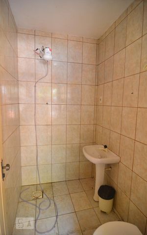 Casa para alugar com 630m², 6 quartos e 10 vagasCasa 3 - Banheiro