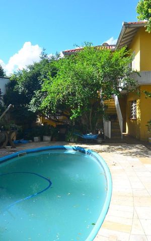Casa para alugar com 630m², 6 quartos e 10 vagasPiscina