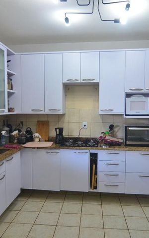 Casa para alugar com 630m², 6 quartos e 10 vagasCasa 2 - Cozinha