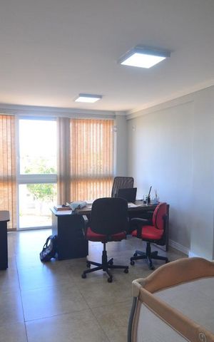 Casa para alugar com 630m², 6 quartos e 10 vagasCasa 1 - Escritório 2