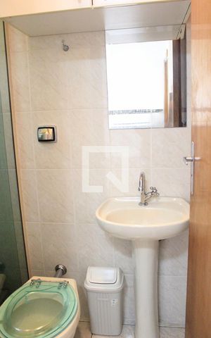 Casa à venda com 123m², 3 quartos e 2 vagasBanheiro da área de serviço