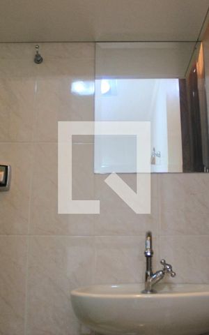 Casa à venda com 123m², 3 quartos e 2 vagasBanheiro da área de serviço