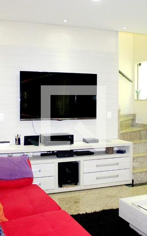 Casa à venda com 123m², 3 quartos e 2 vagasSala