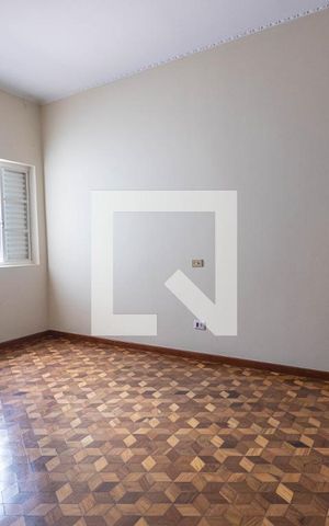 Casa para alugar com 200m², 5 quartos e 2 vagas Casa para alugar com 200m², 5 quartos e 2 vagasSuíte 1