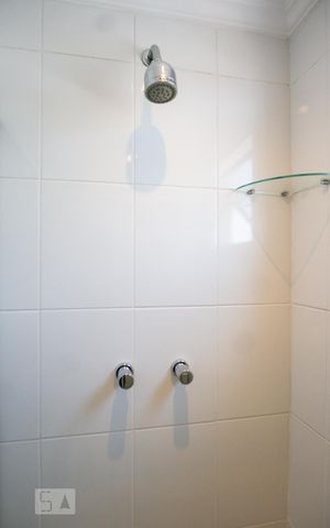 Apartamento à venda com 57m², 2 quartos e 1 vaga Apartamento à venda com 57m², 2 quartos e 1 vagaBanheiro