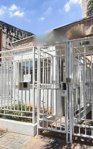 Apartamento à venda com 57m², 2 quartos e 1 vaga Apartamento à venda com 57m², 2 quartos e 1 vagaFachada