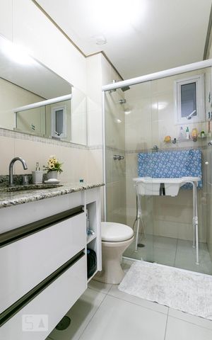 Apartamento à venda com 80m², 3 quartos e 1 vagaBanheiro 2