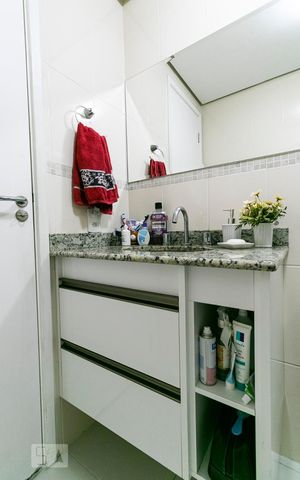 Apartamento à venda com 80m², 3 quartos e 1 vagaBanheiro 2