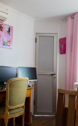 Apartamento à venda com 200m², 3 quartos e 3 vagasQuarto 1