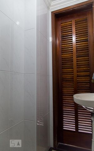 Apartamento à venda com 200m², 3 quartos e 3 vagasBanheiro de serviço