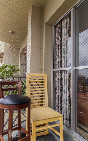 Apartamento à venda com 200m², 3 quartos e 3 vagasVaranda